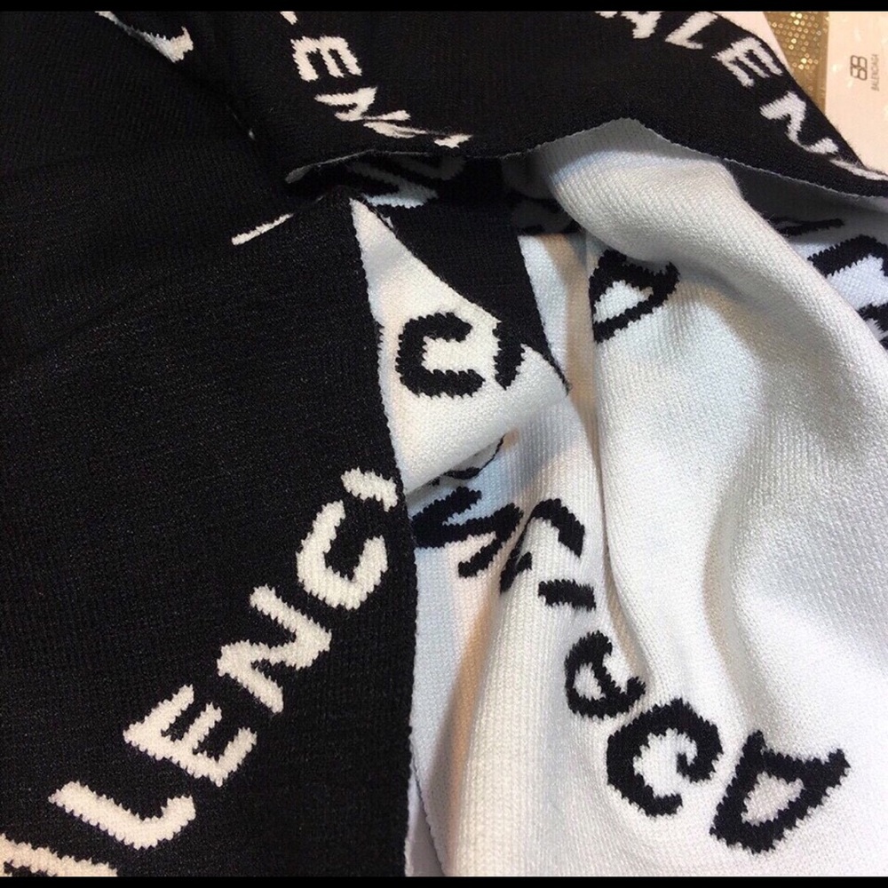 Balenciaga Wool scarf 🧣